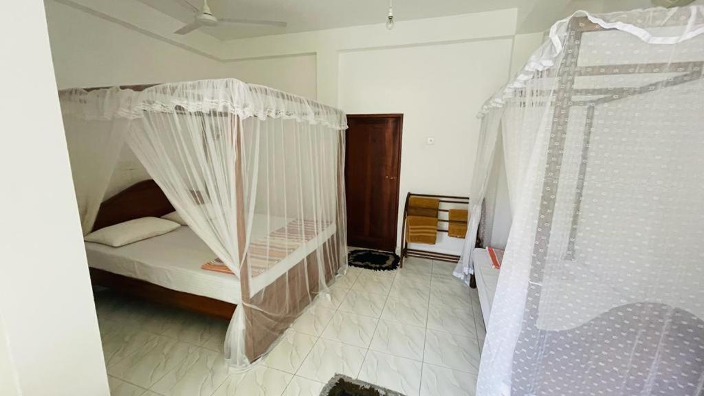 Sunny Mood Guest House Унаватуна Екстер'єр фото
